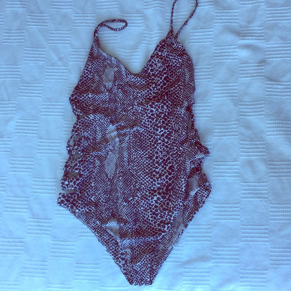 Acacia one-piece